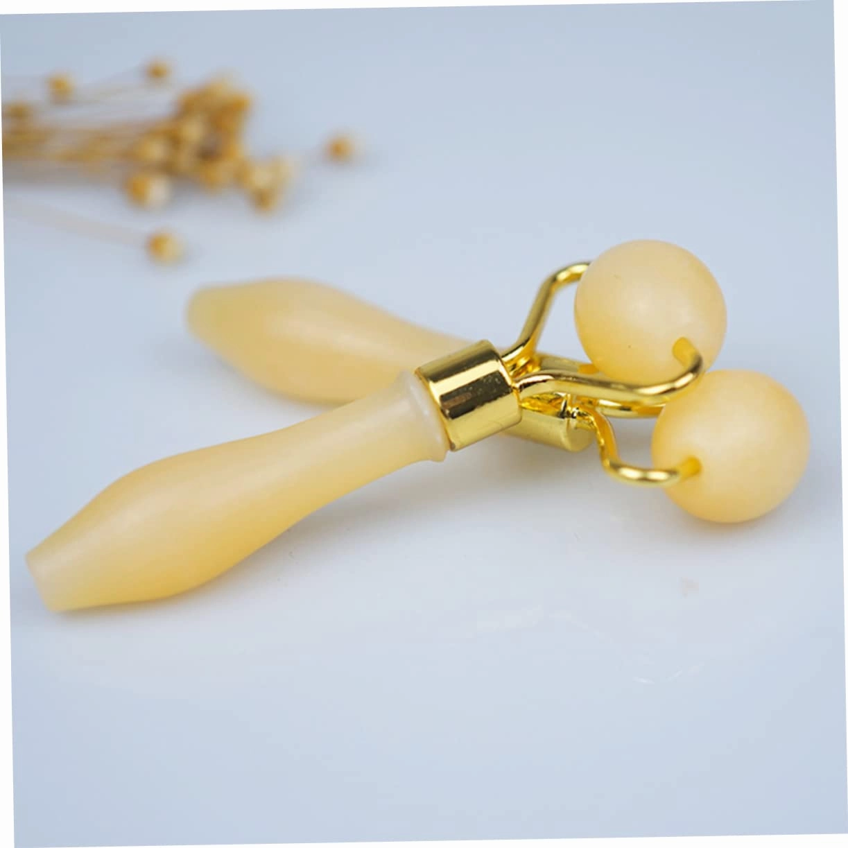 Beaupretty 2pcs Jade Eye Massage Roller Yellow Jade Face Roller for -aging Skin Care Lightweight and Portable Comfortable Eye for Travel and Daily Use