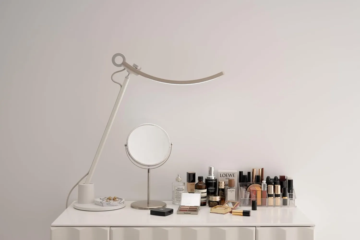 BenQ e-Reading Desk Lamp Genie | Eye-Caring for Home Office, Reading, Study, Craft | Ultrawide, Bright, Dimmable with 13 Color Modes | Adjustable Arm | Matte Gold