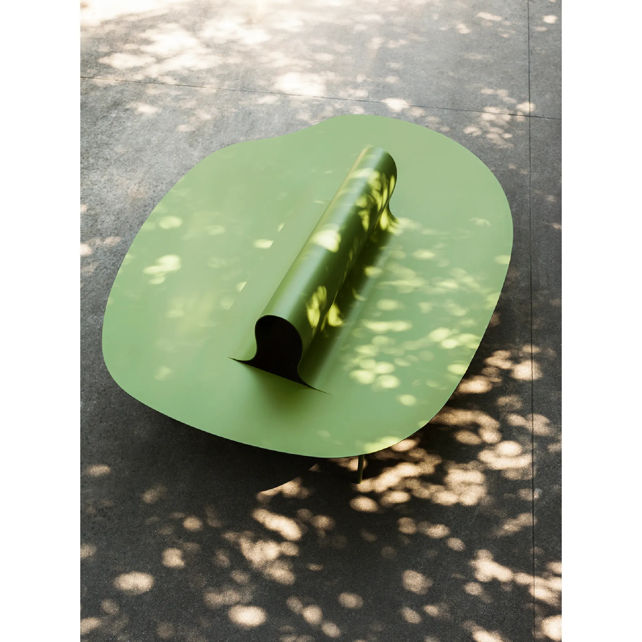 Bent-Back Metal Outdoor Bench | Desalto Softer than Steel