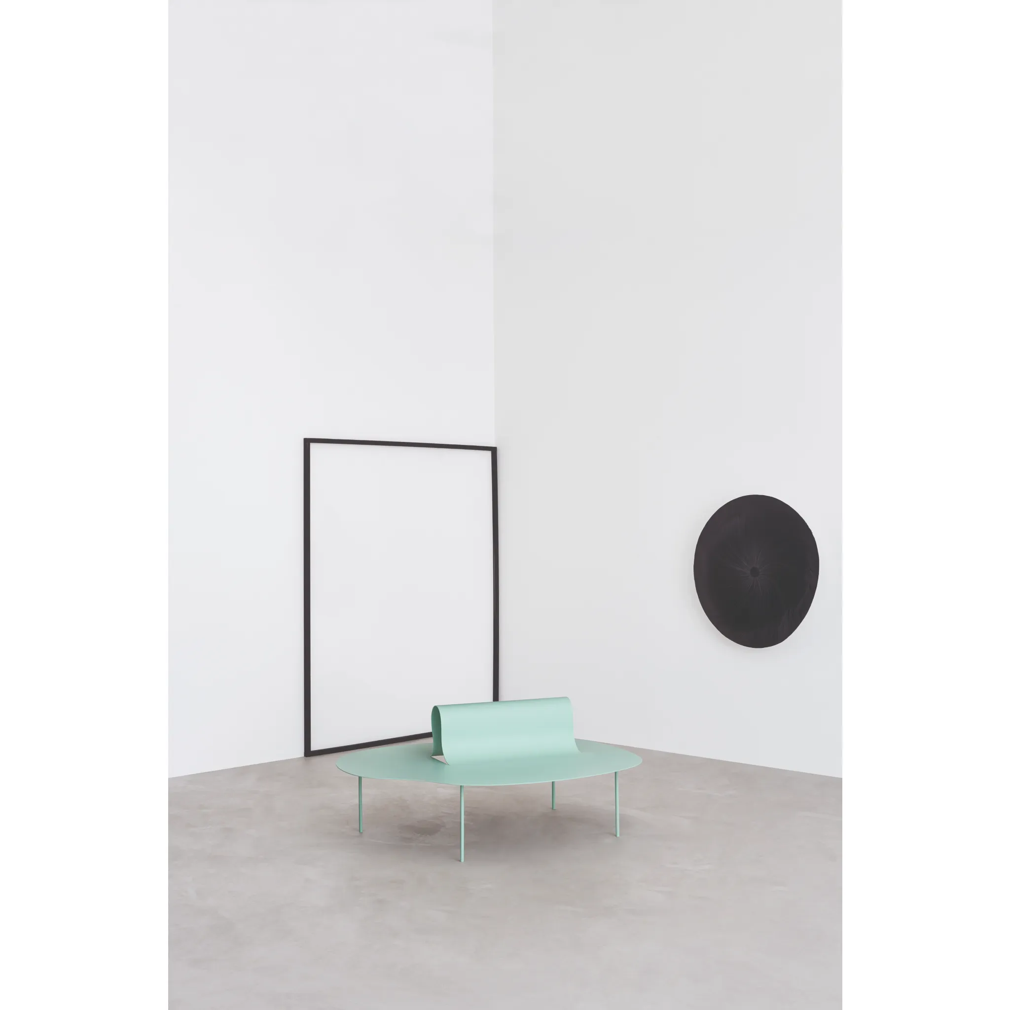 Bent-Back Metal Outdoor Bench | Desalto Softer than Steel
