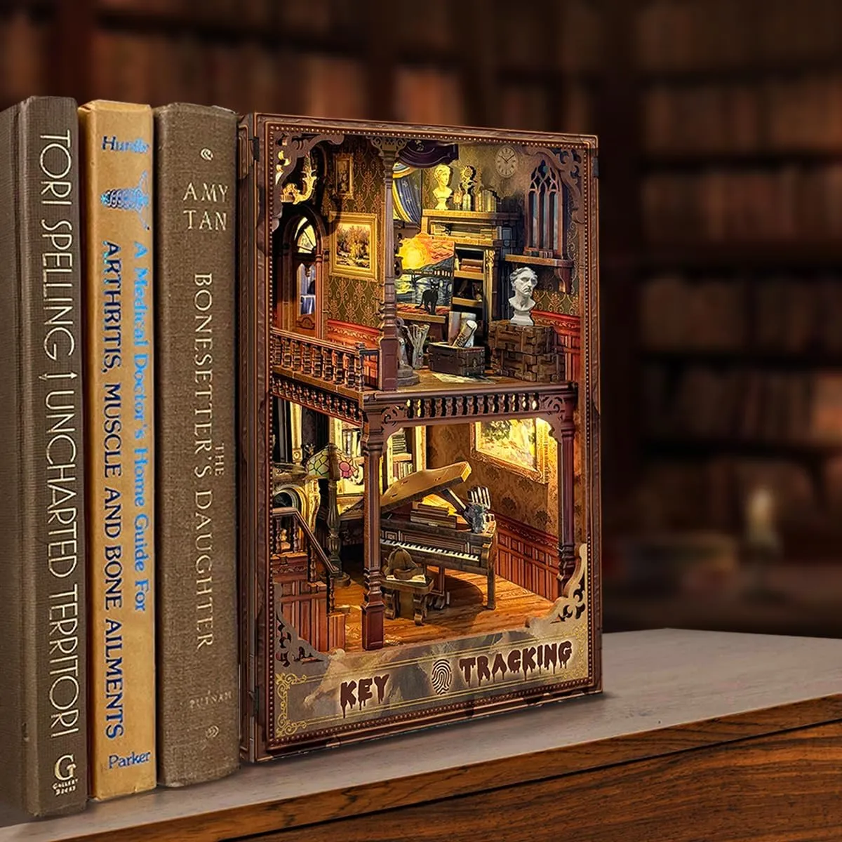 Book Nook Kit-DIY Dollhouse Kit 1:24 Scale Wooden Miniature Studio with Dust Cover Bookshelf Decor 3D Puzzle Book Nooks for Adults to Build Gift-Key Tracking (SQ-31)