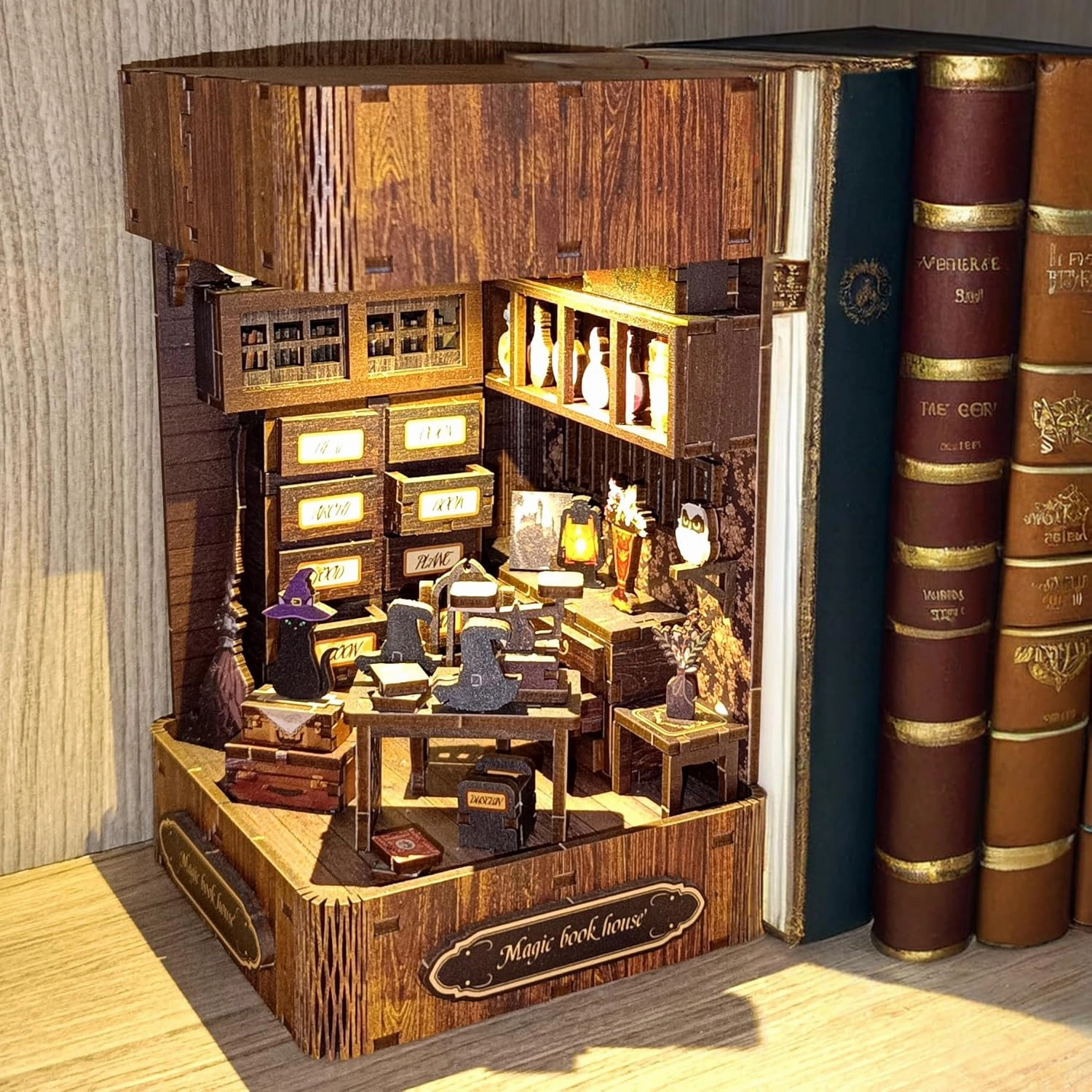 Book Nook Corner Workshop of the magician. Crafts Adult and Child. Wooden Dollhouse Model Bookends Models for Assembling.