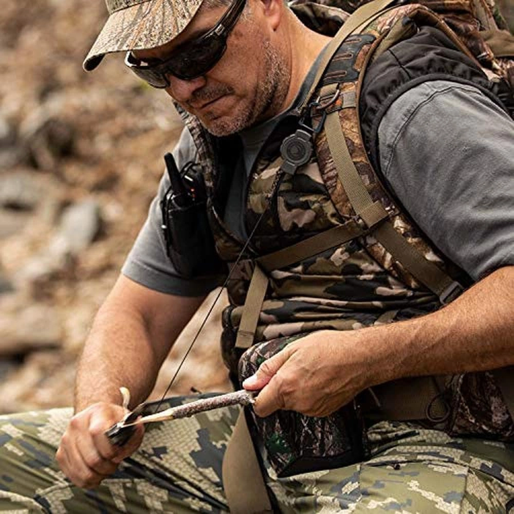 Boomerang Tool Company Hunting Compass Retractable Gear Tether, Hook & Loop Strap, 24" Retractable Cord, 4 oz. Retraction, Green Polycarbonate Case, Universal Attachment