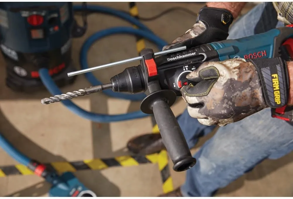 BOSCH GBH18V-26DK15 18V EC Brushless SDS-plus® Bulldog™ 1 In. Rotary Hammer Kit with (1) CORE18V® 4 Ah Advanced Power Battery