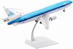 Diecast Plane Model 1:200 Scale MD-11 Alloy Simulation Aircraft Model Enthusiasts Collection Display Decoration