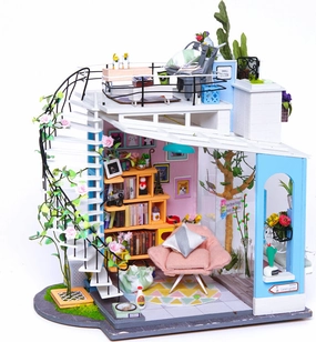 Dora's Loft