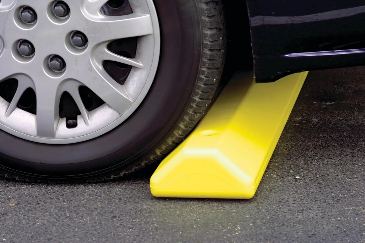 Eagle 6 Foot Long High Density Polyethylene Plastic Parking Stop with Anchor Kit, 72" x 8" x 4", Yellow, 1790Y