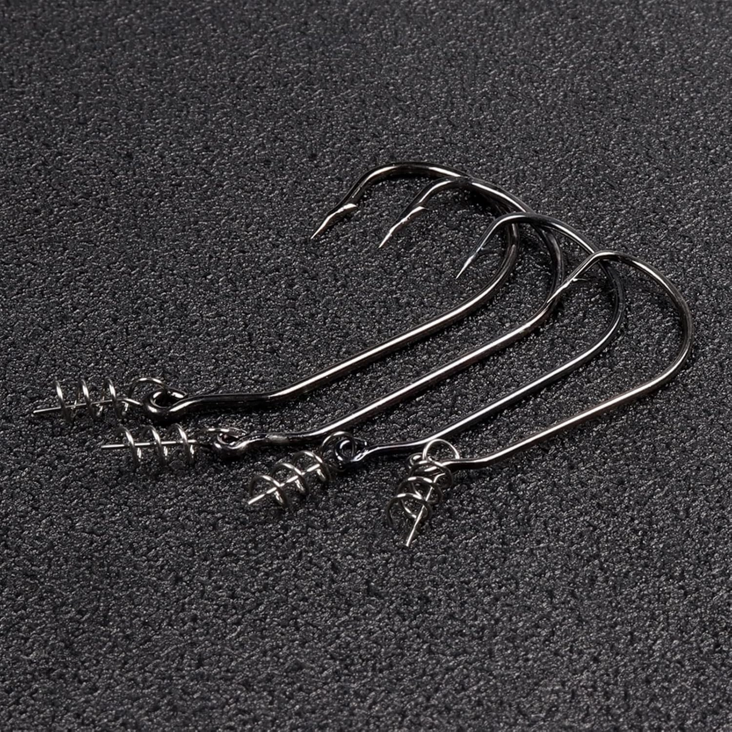 Fishhook 20pcs Twist Lock Fishing Hooks Hooks Kit with Centering Pin for Soft Lure Baits 5 Sizes fishhooks