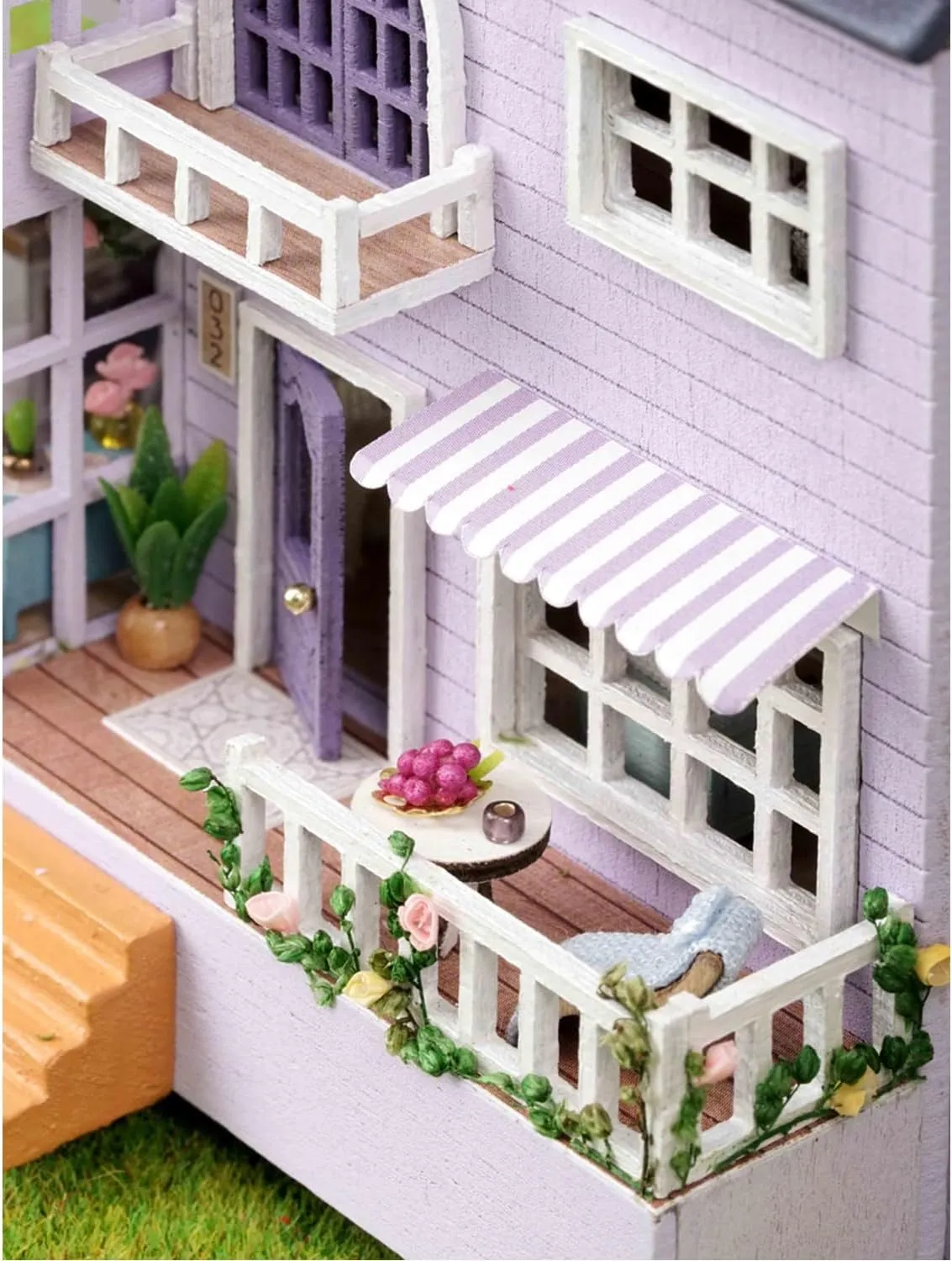 MAGQOO DIY Miniature Dollhouse Kit with Furniture 1:100 Scale Creative Room Mini Wooden Doll House Accessories DIY Miniature House Kit(Happy Manor)