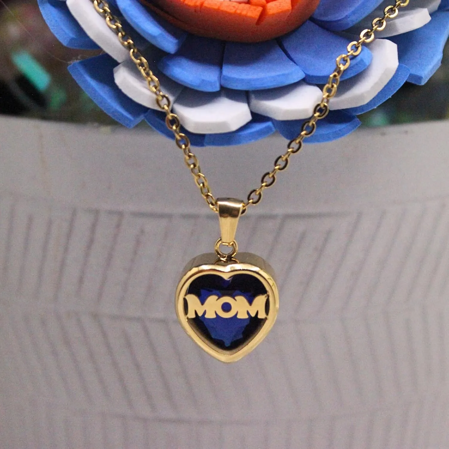 Mom Minimalist Heart Shape Titanium Steel Inlay Birthstone Pendant Necklace