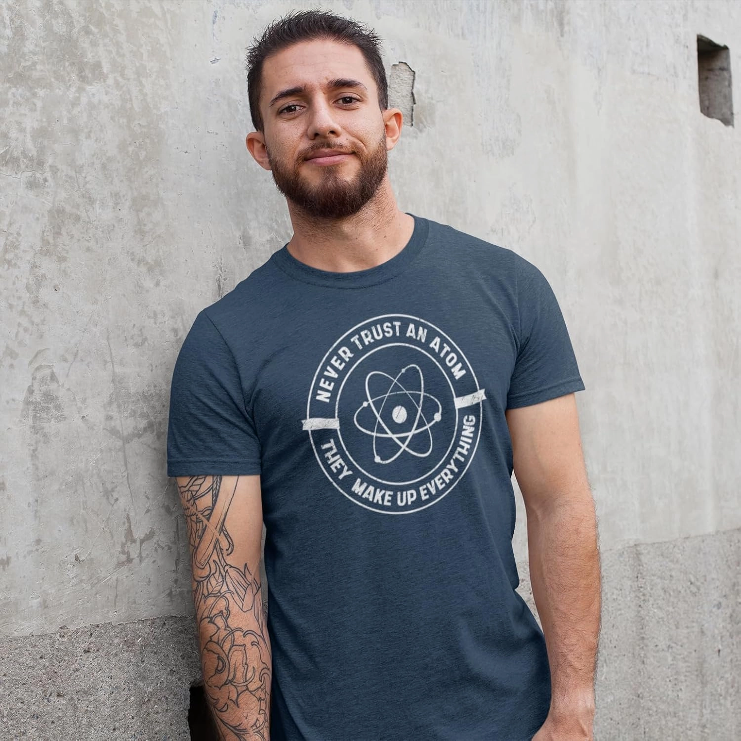 Never Trust an Atom, They Make up Everything T-Shirt Funny Science T Shirt
