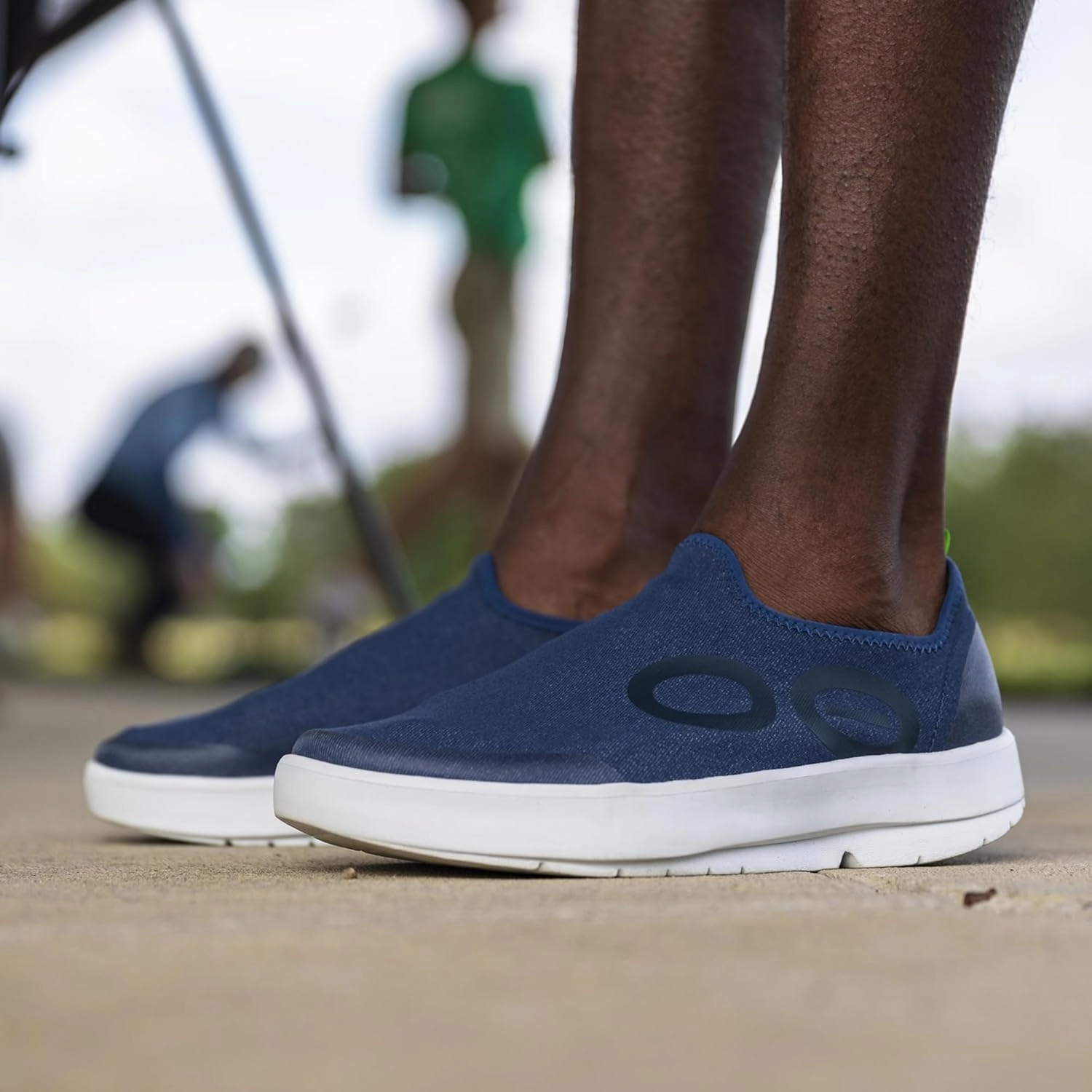 OOFOS OOmg eeZee Low Recovery Shoe - Men’s