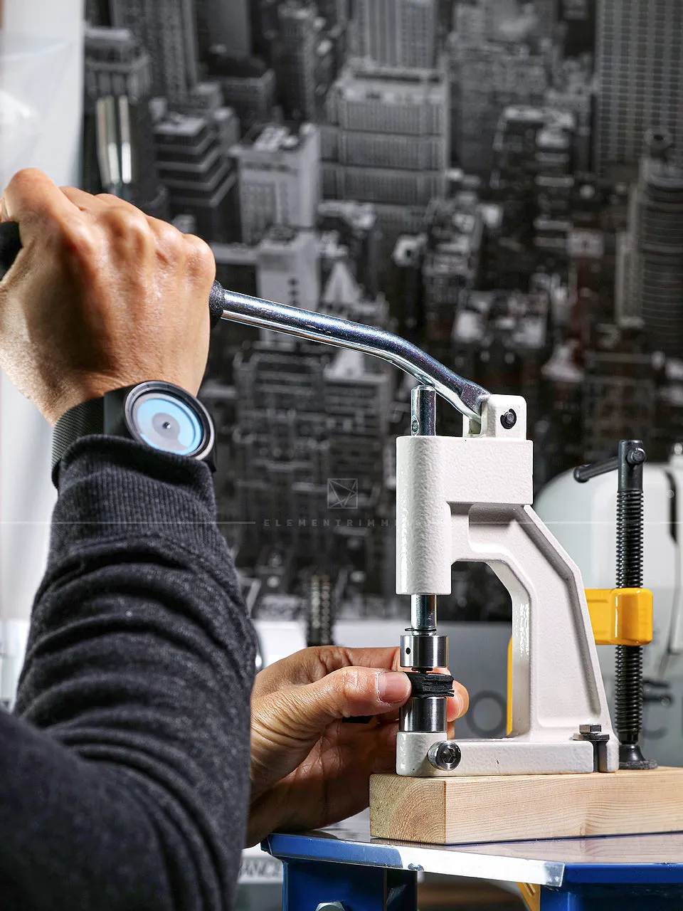 Refitted IDEAL Lightweight Hand Press | KLXID