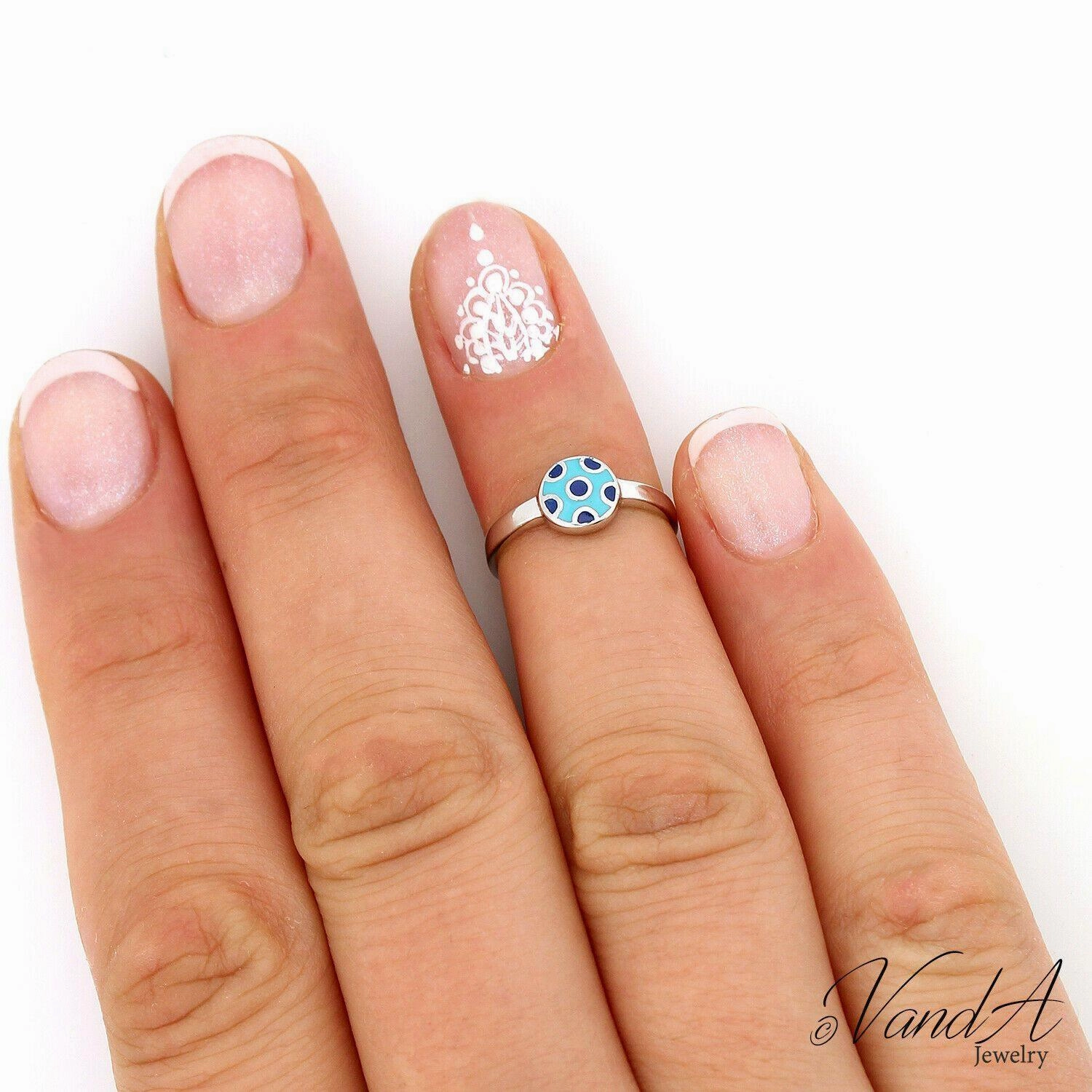 Round Shape Enameled Knuckle Ring