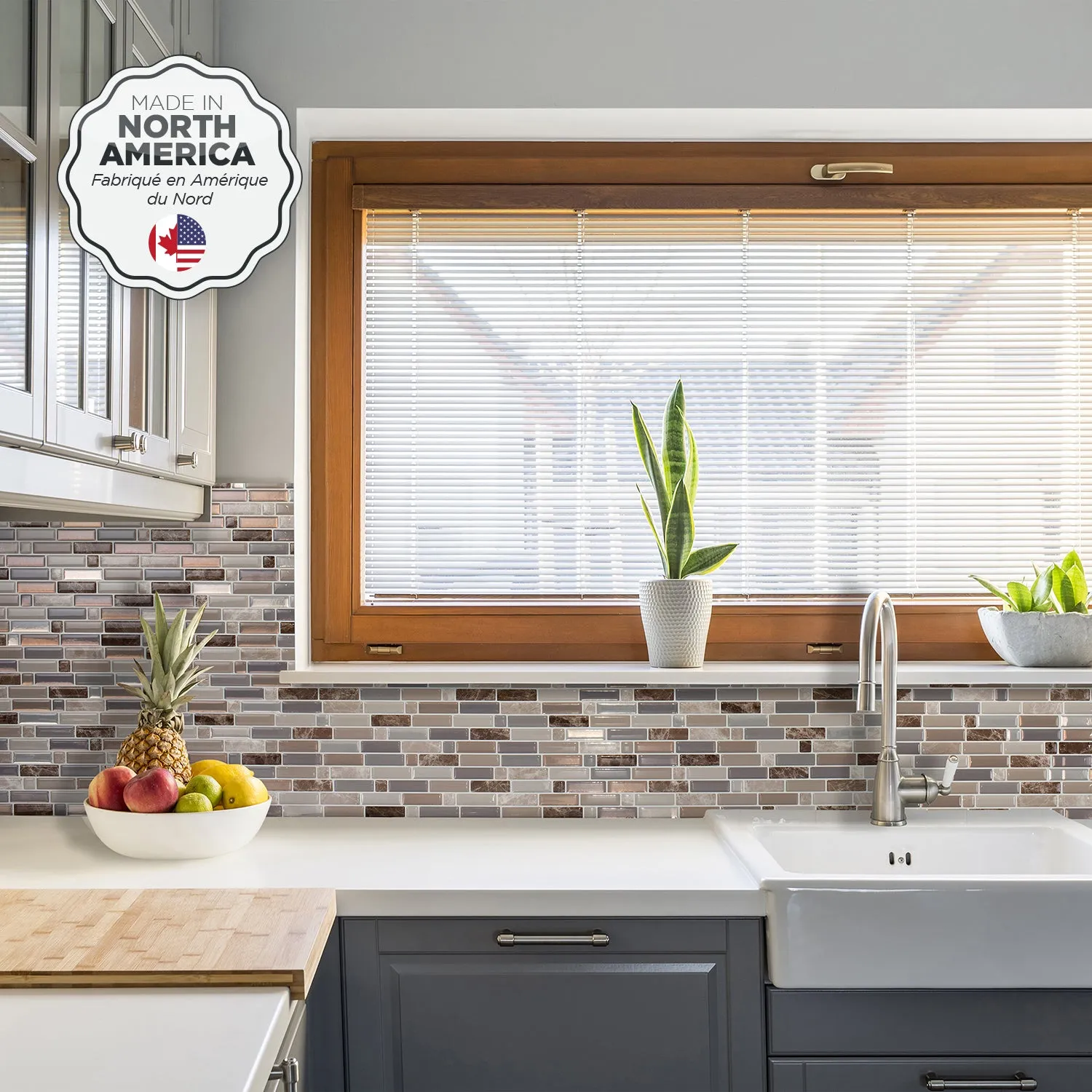 Smart Tiles Peel and Stick 4-Sheet 10 x 9 Backsplash - Crescendo Terra|Dosseret Smart Tiles peler et coller 9 x 9, 4 feuilles - Crescendo Terra