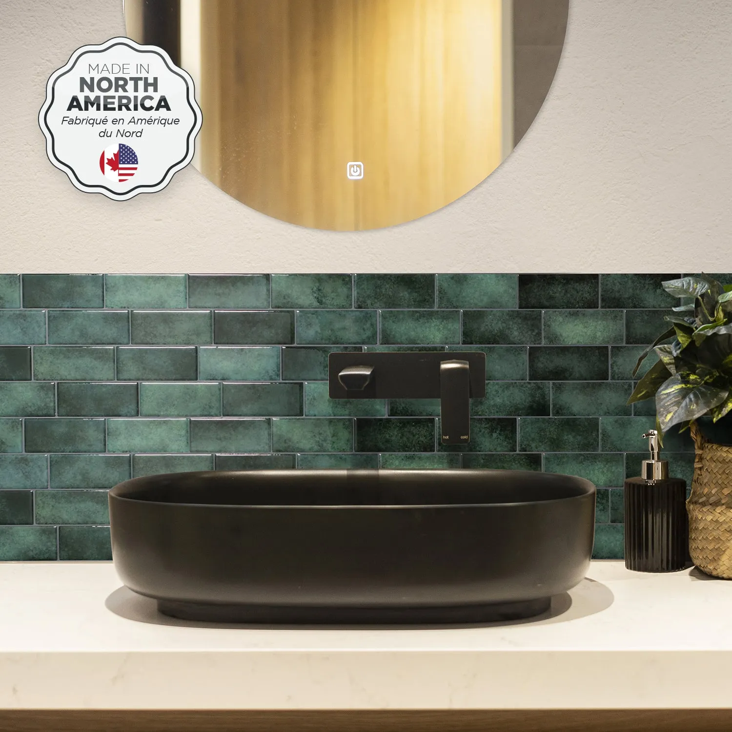 Smart Tiles Peel and Stick 4-Sheet 12 x 9 Backsplash - Metro Medina|Dosseret Smart Tiles peler et coller 12 x 9, 4 feuilles - Metro Medina