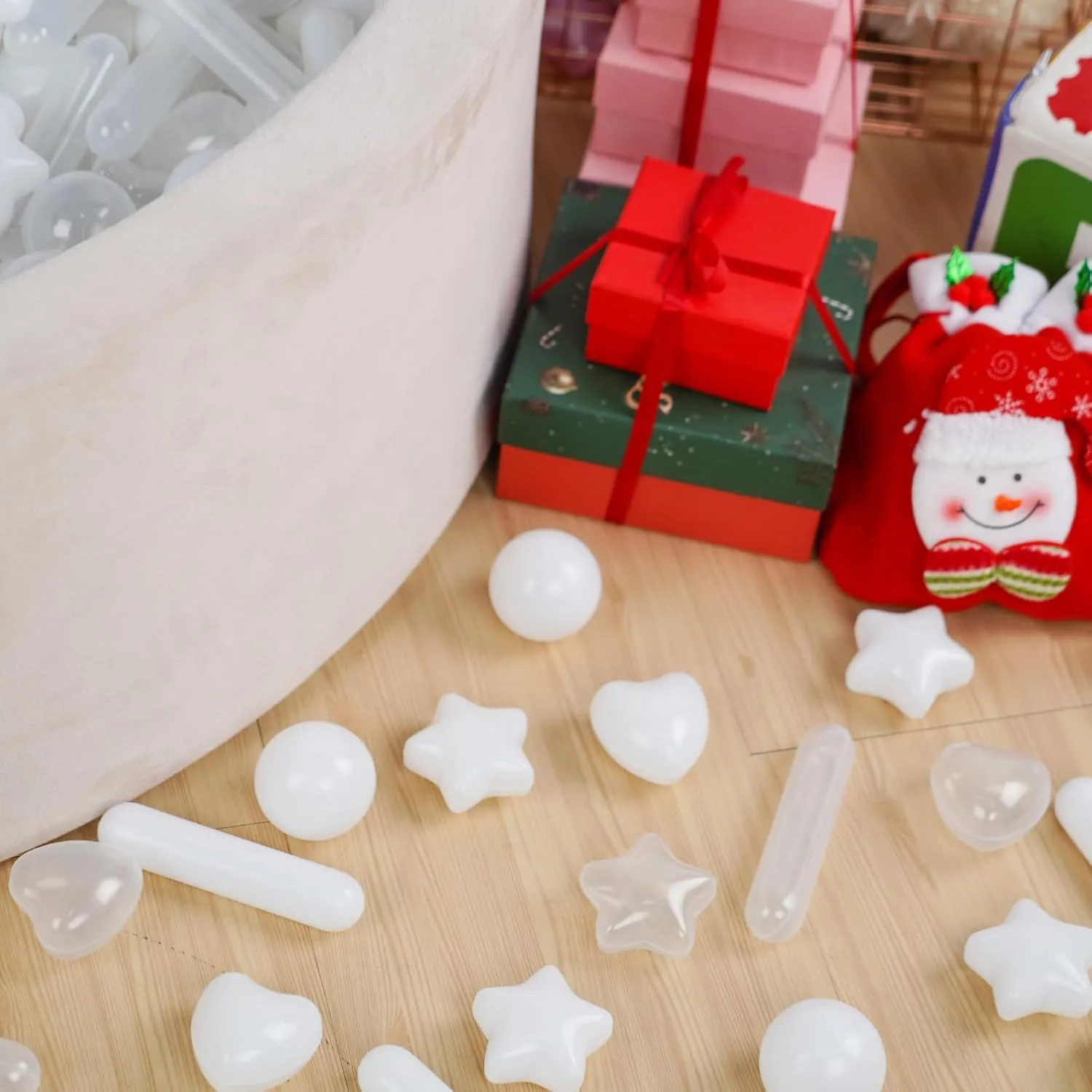 STARBOLO 200pcs Ball Pit Balls for Baby and Toddler, White Mixed Shaped Balls Phthalate Free BPA Free Crush Proof Plastic Pit Balls Play Toys for Kids Ball Pit, Pool,Play Tent,Party