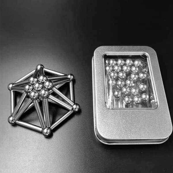 Toynetic - Magnetic construction toy
