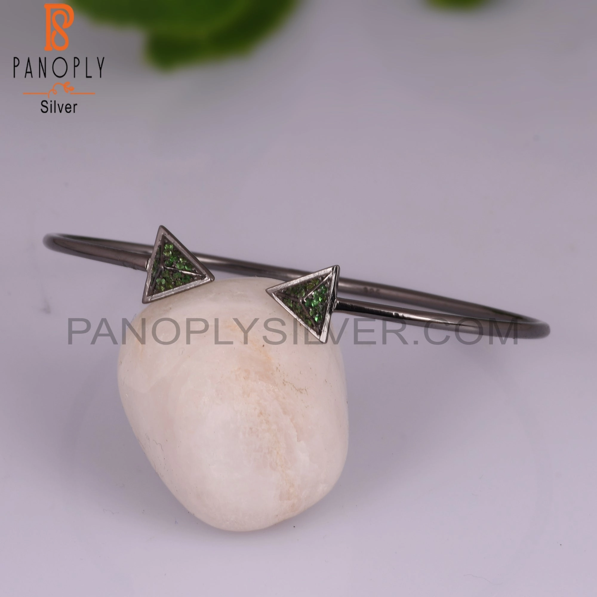 Tsavourite Round Shape 925 Sterling Silver Bangle