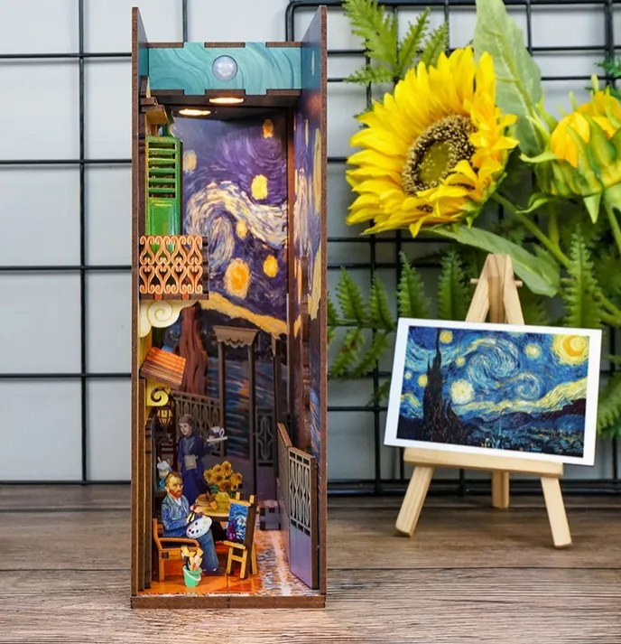 Vincent's World Miniature House Kit