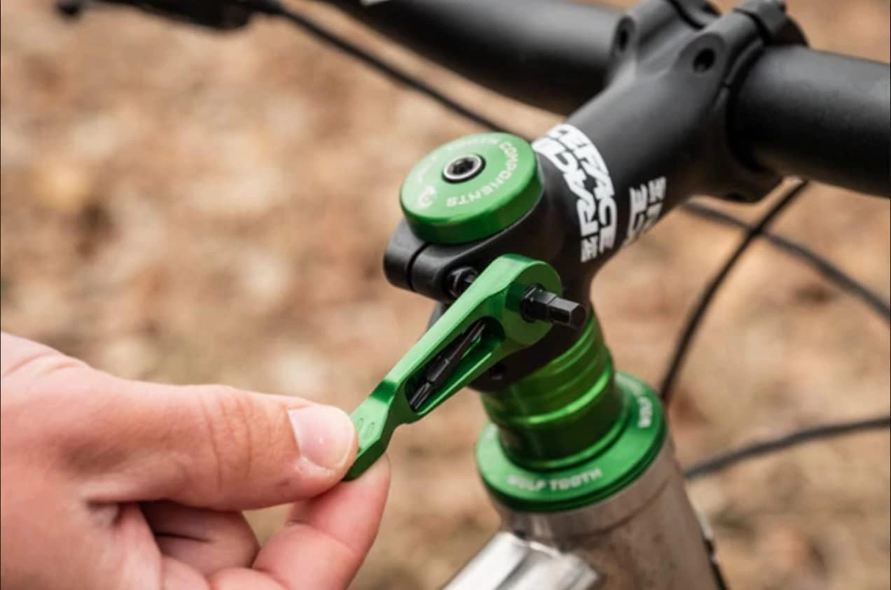 Wolf Tooth Axle Handle Multi-Tool