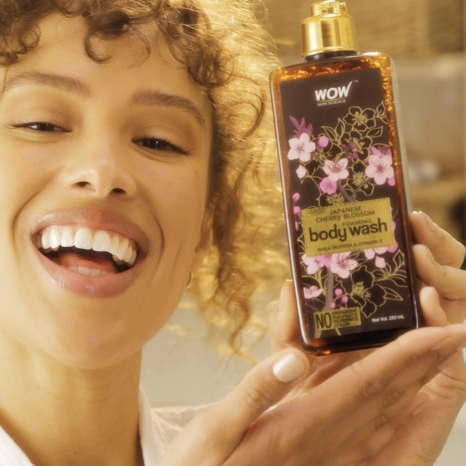 WOW Skin Science Japanese Cherry Blossom Body Wash | 250 ml | With Aloe Vera To Soothe Dry Skin For Men, Women & Teen