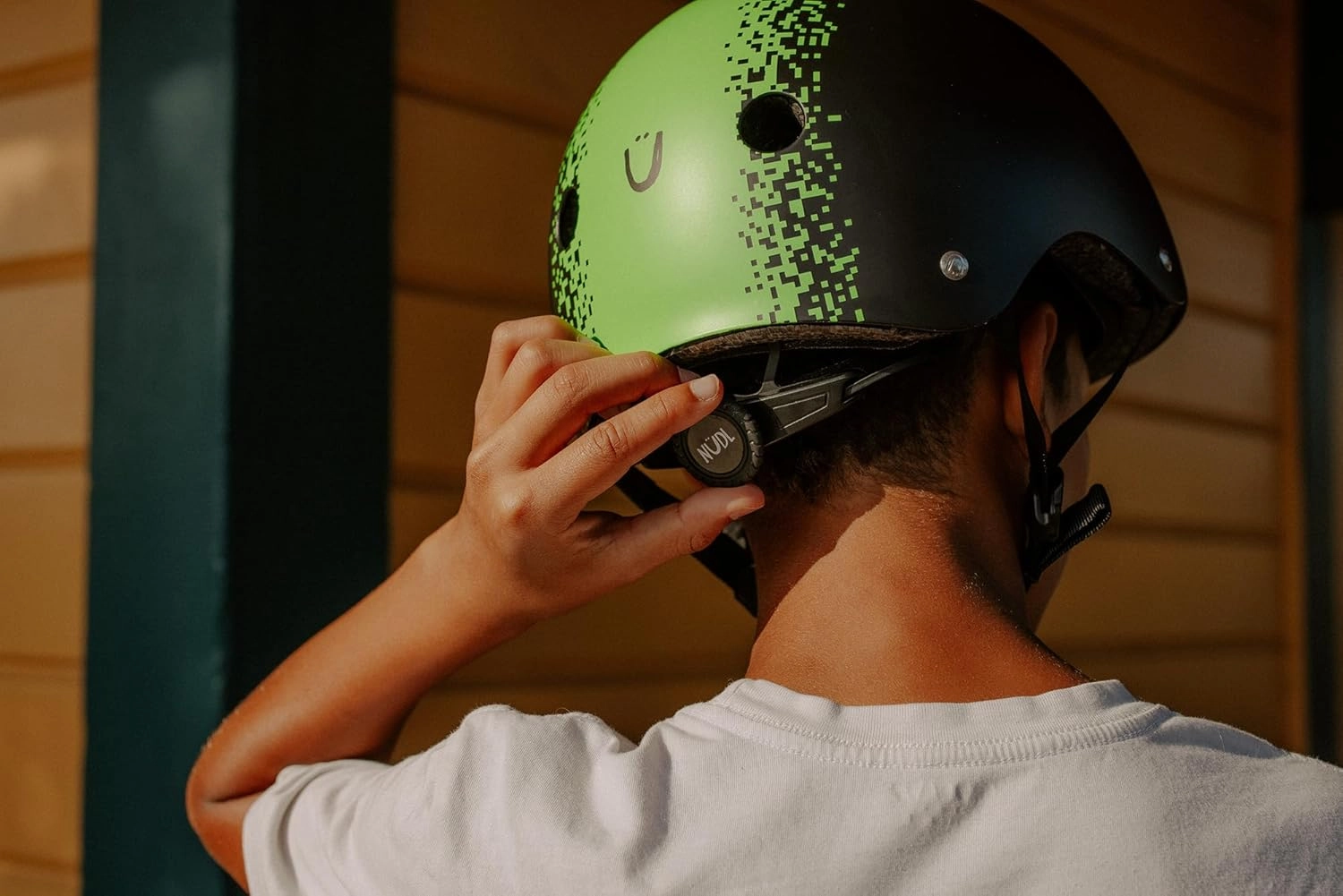 Youth Kids MIPS Bike Helmet for Boys, Girls, Teens & Children Ages 3-16, 11 Vents, No Pinch Fidlock Buckle, for Scooters, E-Bikes, in-Line Skates, Multi Sport, Skateboarding, and Bicycle